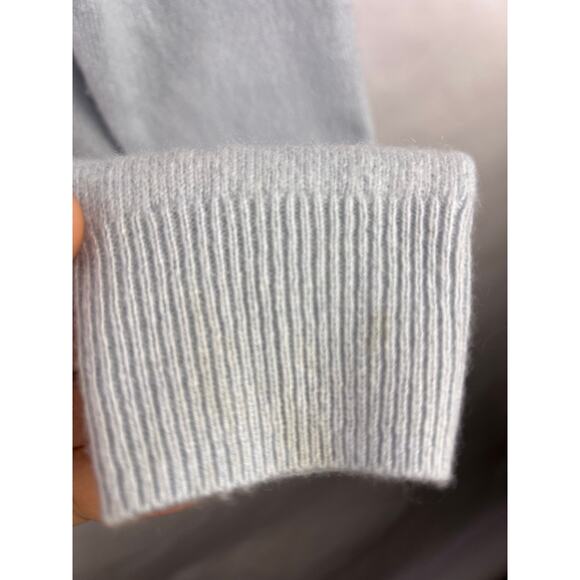 C by Bloomingdale’s Sweater, Glacier Blue, 100% Cashmere, Turtleneck, Soft Knit - Picture 9 of 14